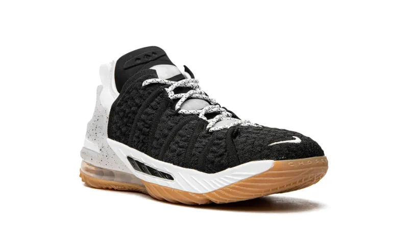 Nike Basketball LeBron 18 GS